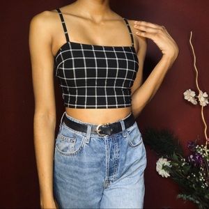 Cute B&W cropped top
